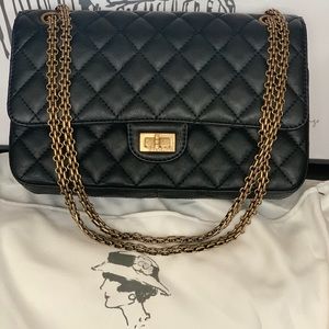 Chanel black calfskin reissue 2.55 226